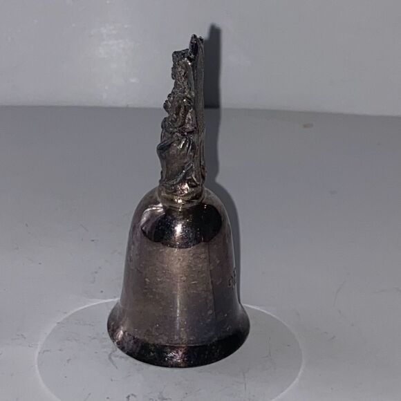 New England Collectors Society Bell King on Throne Silver Plate 3 x 1.25 - Picture 5 of 9